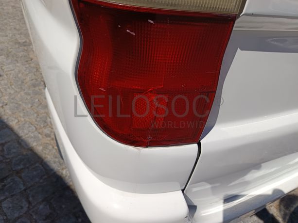 Toyota Hiace · 9 Lugares · Ano 2002
