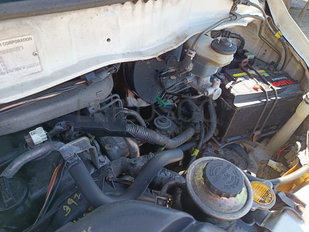 Toyota Hiace · 9 Lugares · Ano 2002