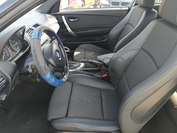 BMW 120 d · Ano 2010