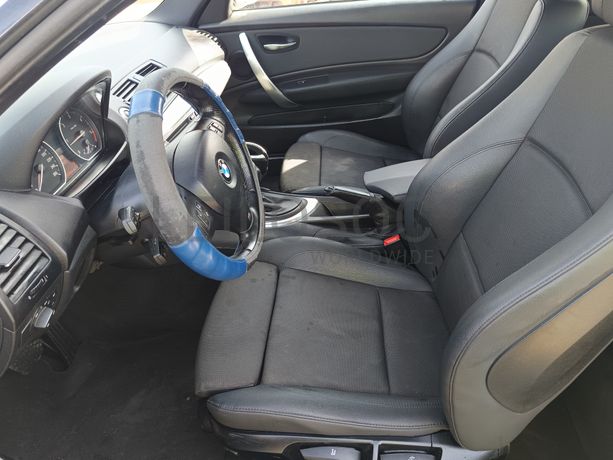 BMW 120 d · Ano 2010
