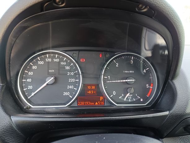 BMW 120 d · Ano 2010