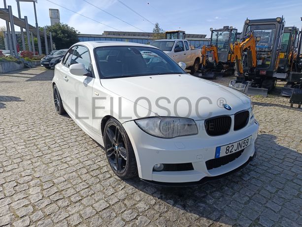 BMW 120 d · Ano 2010