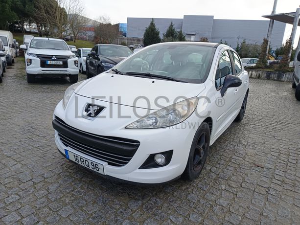 Peugeot 207 · Ano 2011