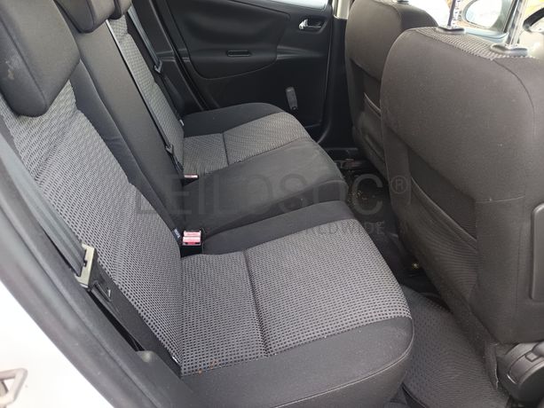 Peugeot 207 · Ano 2011