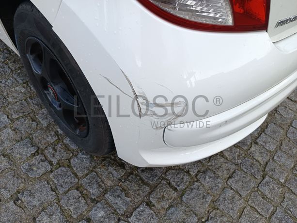 Peugeot 207 · Ano 2011
