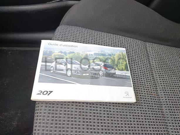 Peugeot 207 · Ano 2011