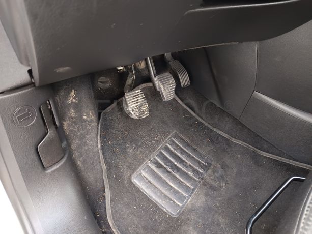 Peugeot 207 · Ano 2011