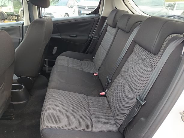 Peugeot 207 · Ano 2011