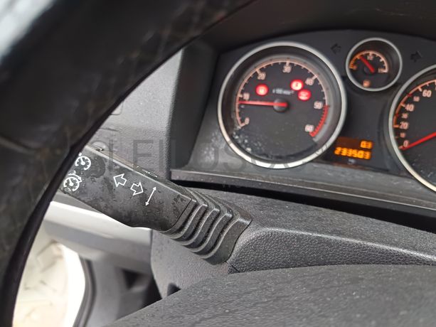 Opel Zafira · Ano 2012