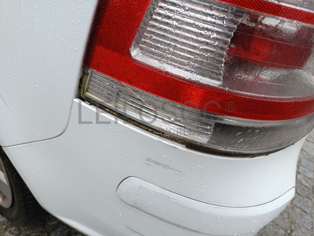 Opel Zafira · Ano 2012