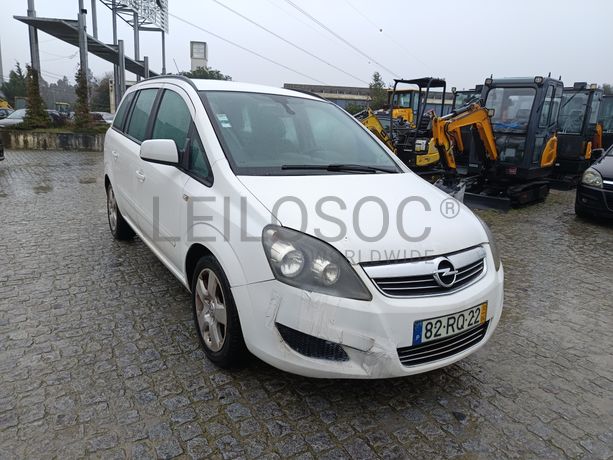 Opel Zafira · Ano 2012