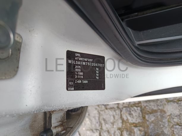 Opel Zafira · Ano 2012