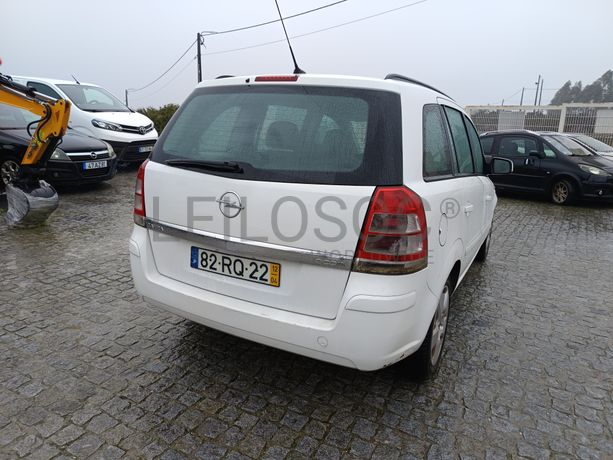 Opel Zafira · Ano 2012