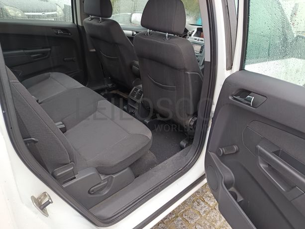 Opel Zafira · Ano 2012