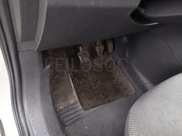 Opel Zafira · Ano 2012