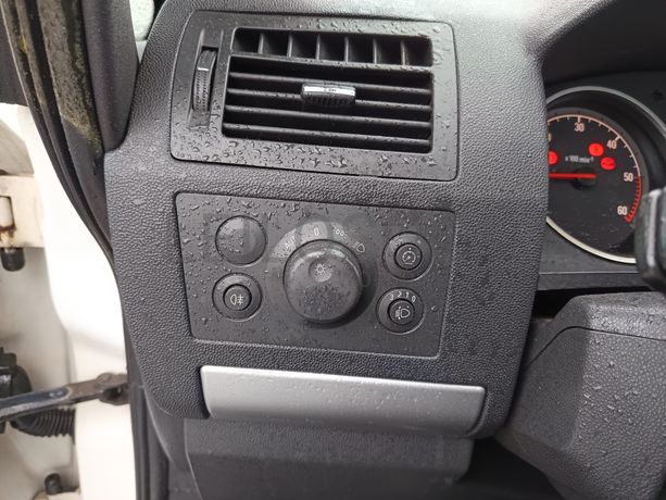 Opel Zafira · Ano 2012