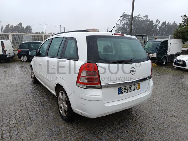 Opel Zafira · Ano 2012