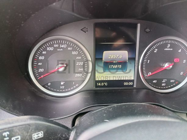 Mercedes-Benz C 180 · Ano 2016
