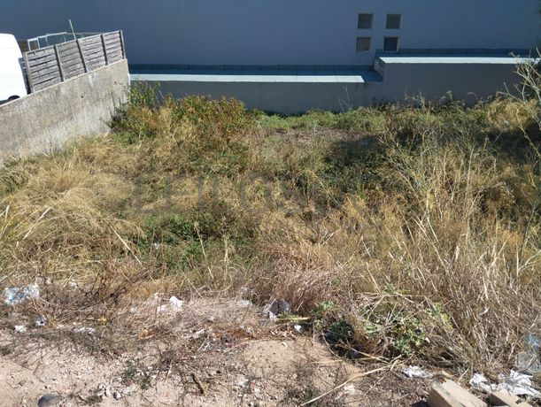 Terrenos para Construção · Mina de Água, Amadora