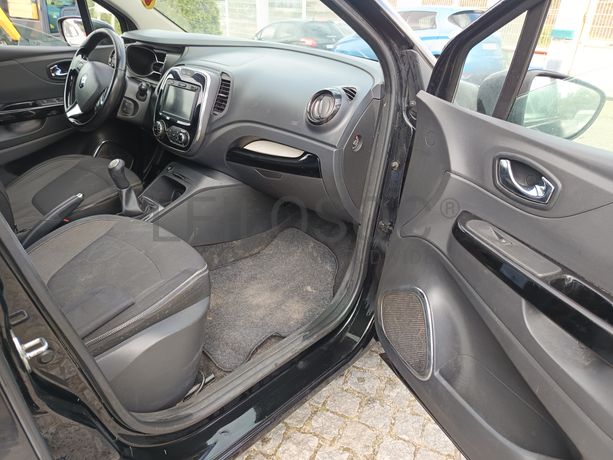 Renault Captur 1.5 DCI Sport · Ano 2013