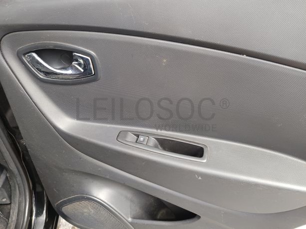 Renault Captur 1.5 DCI Sport · Ano 2013