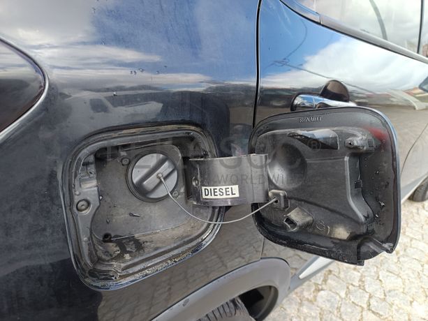 Renault Captur 1.5 DCI Sport · Ano 2013