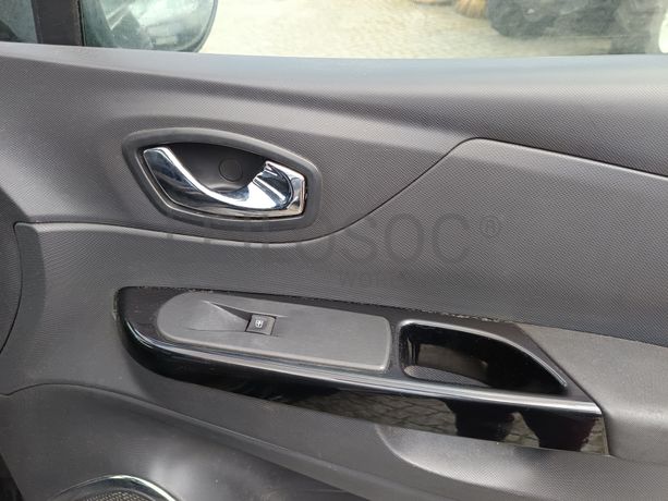 Renault Captur 1.5 DCI Sport · Ano 2013