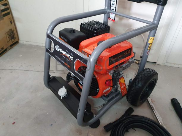 Máquina de lavar a gasolina Daewoo