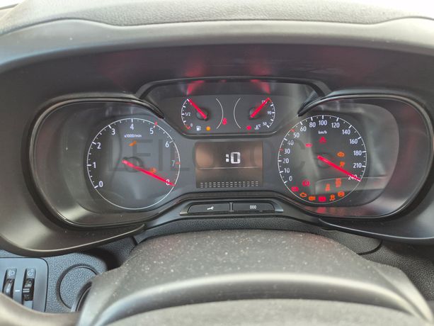 Opel Combo · Ano 2022