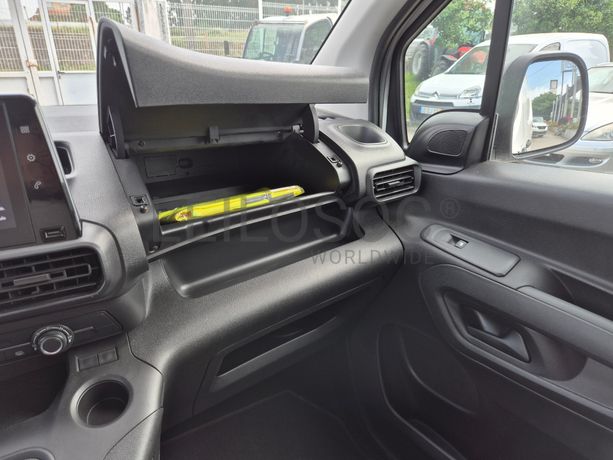 Opel Combo · Ano 2022