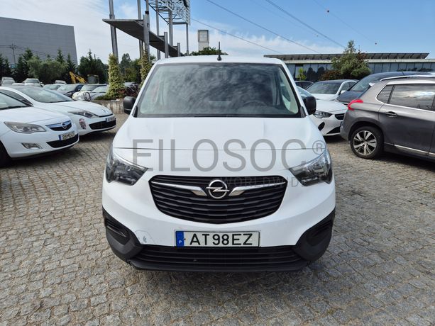 Opel Combo · Ano 2022