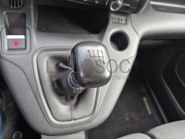 Opel Combo · Ano 2022