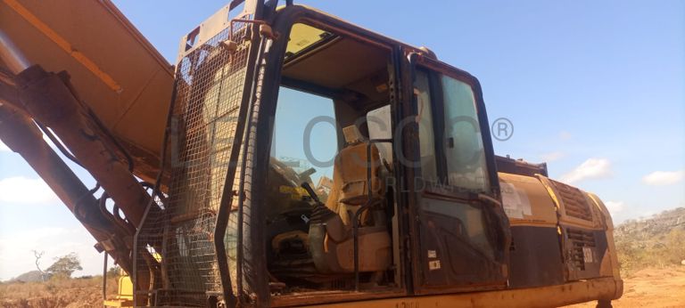 Escavadora giratória Caterpillar 336D