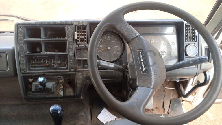 Nissan UD290