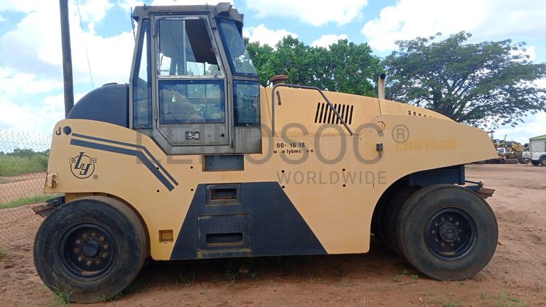 Rolo Compactador SINOMACH LRS1626