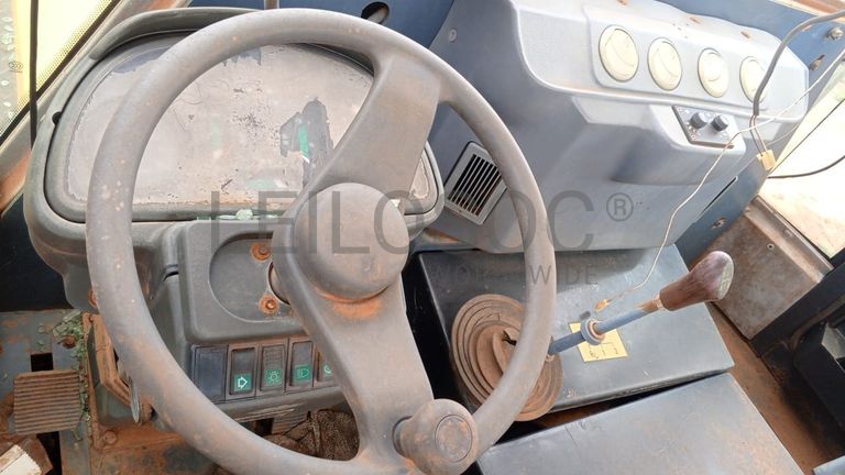 Rolo Compactador SINOMACH LRS1626