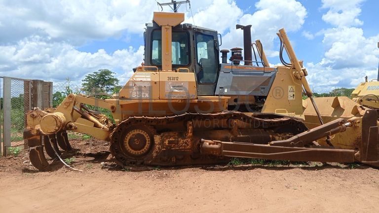 Bulldozer Komatsu D85EX