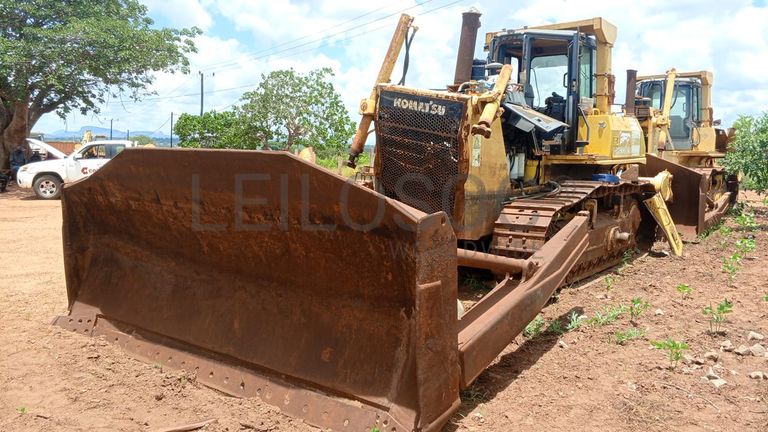 Bulldozer Komatsu D85EX