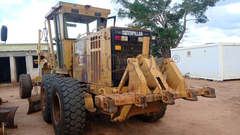 Motoniveladora CAT 140K