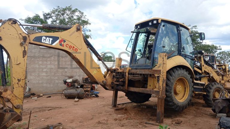 Retroescavadeira CAT 428F