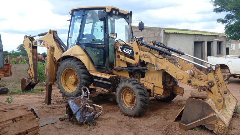 Retroescavadeira CAT 428F