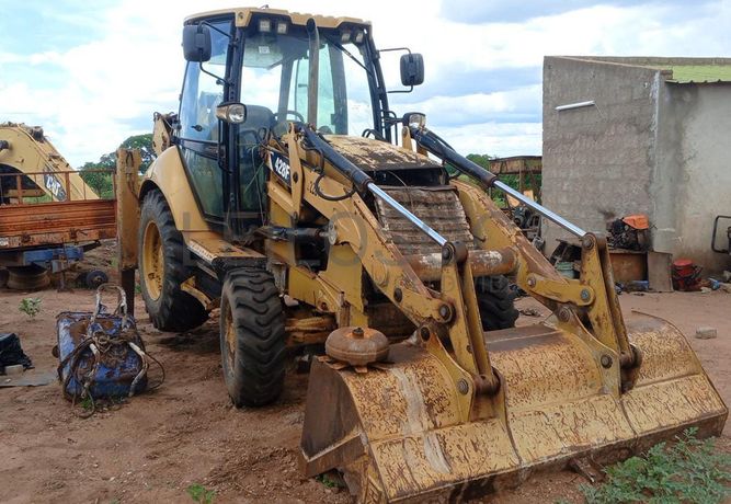 Retroescavadeira CAT 428F