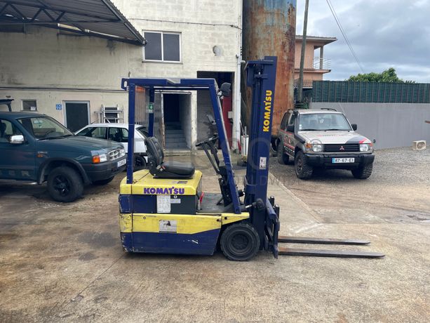 Empilhador elétrico Komatsu FB13