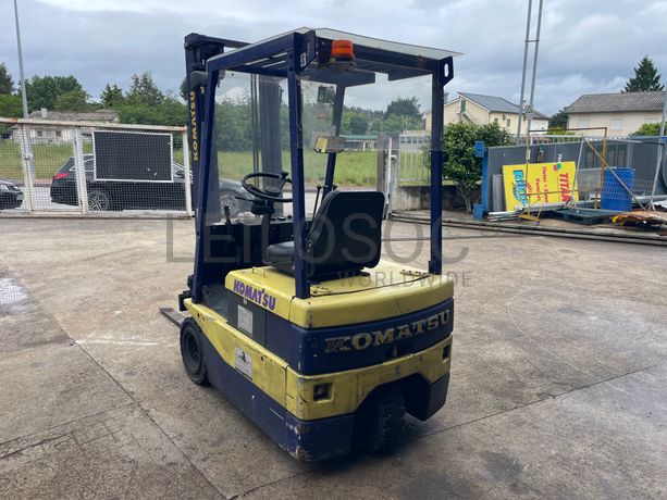 Empilhador elétrico Komatsu FB13