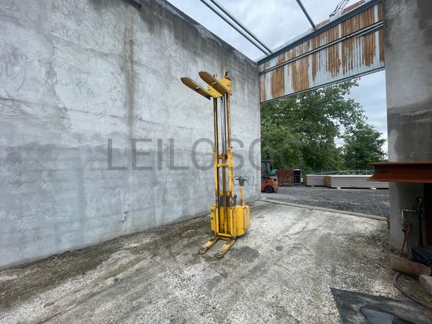 Stacker Elétrico Steinbock