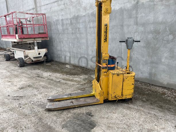 Stacker Elétrico Steinbock