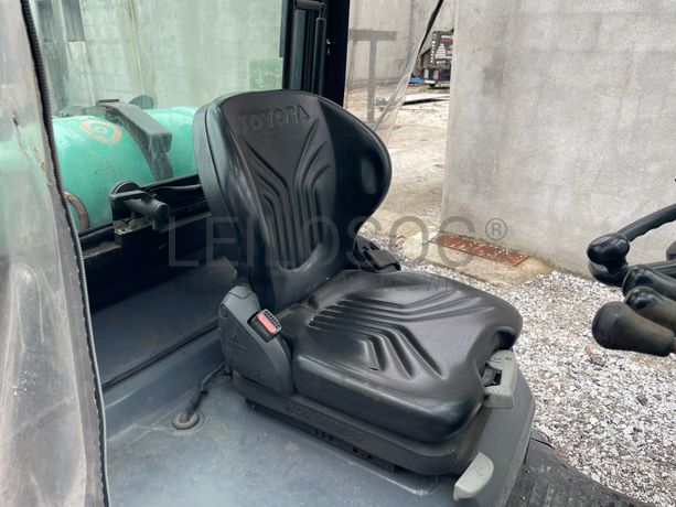 Empilhador a Gás Toyota 028FGF18