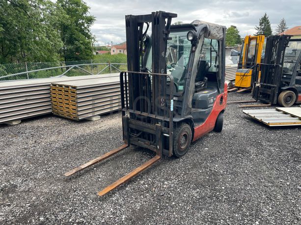 Empilhador a Gás Toyota 028FGF18
