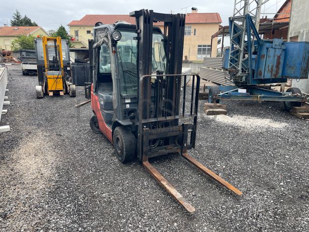 Empilhador a Gás Toyota 028FGF18