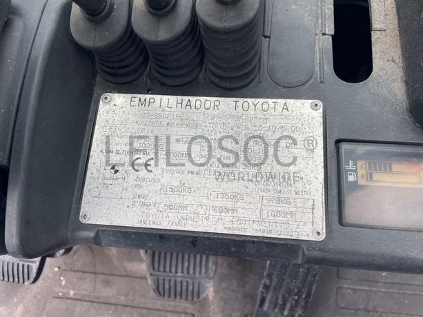 Empilhador a Gás Toyota 028FGF18